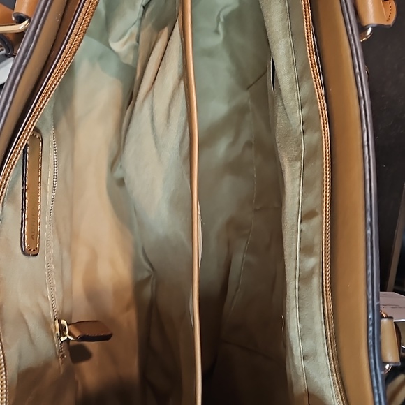 Adrienne Vitadini satchel purse - Picture 13 of 16